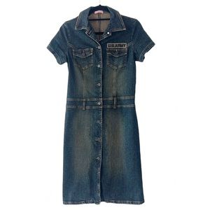 FOREVER21 Turndown Collar Chest Pocket Button Up Denim Dress